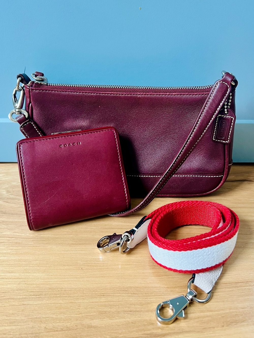 VINTAGE Coach Burgundy Leather Demi Baguette package with wallet and extra strap